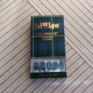 Red Aspen Press on Nail